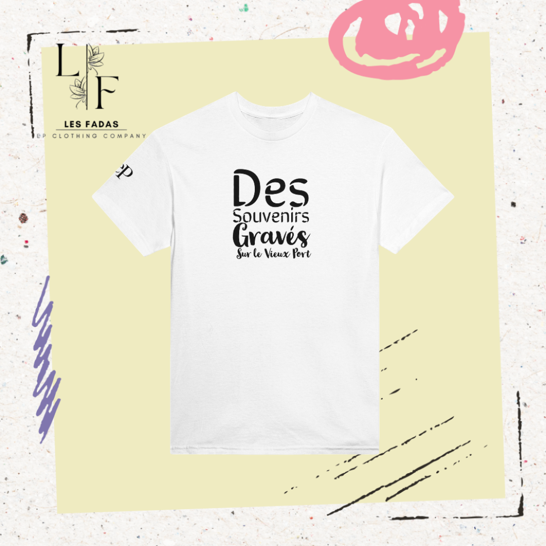T-shirt des souvenirs gravés sur le vieux port